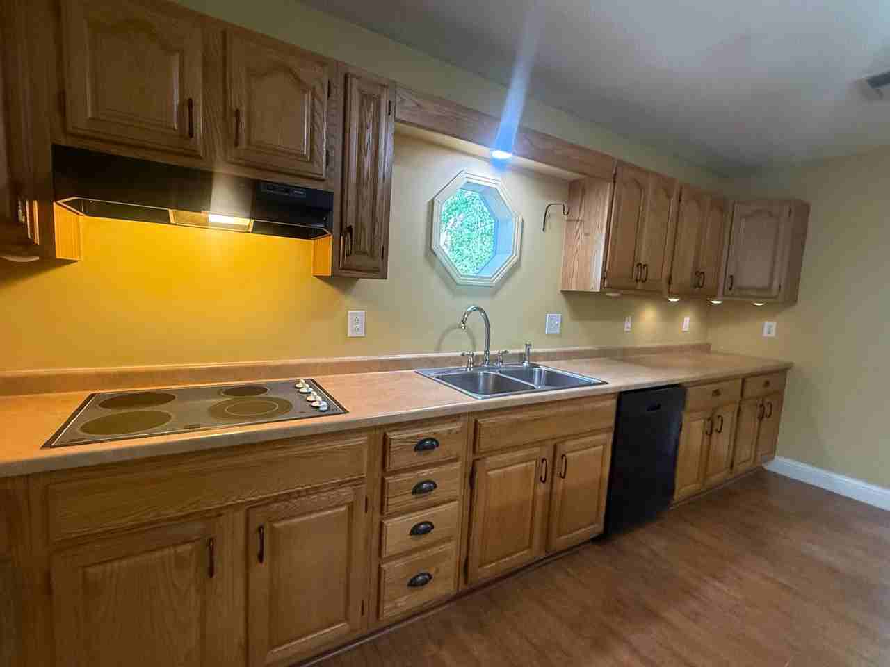 128 Sills Ln - Photo 4 of 39