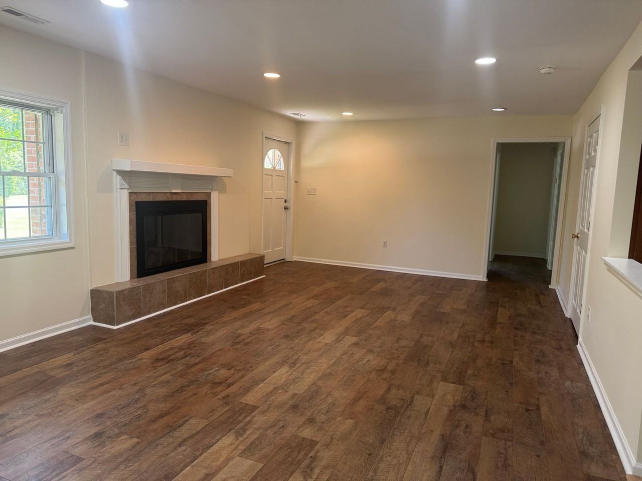 950 Perrytown Rd - Photo 2 of 22