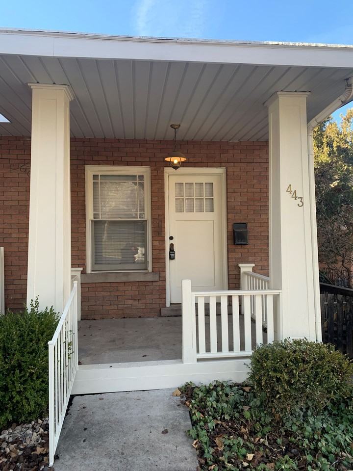 441 N Center Street - Photo 2 of 3