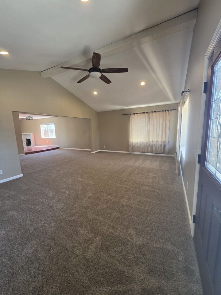 1631 Cochabamba St - Photo 4 of 40