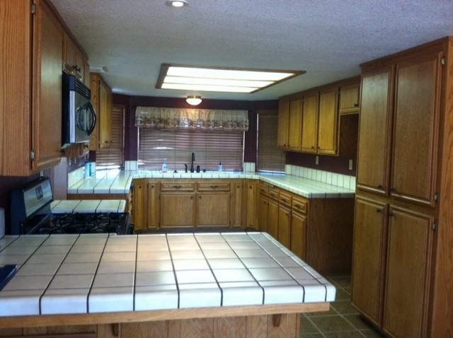 12451 Barker Rd - Photo 4 of 16