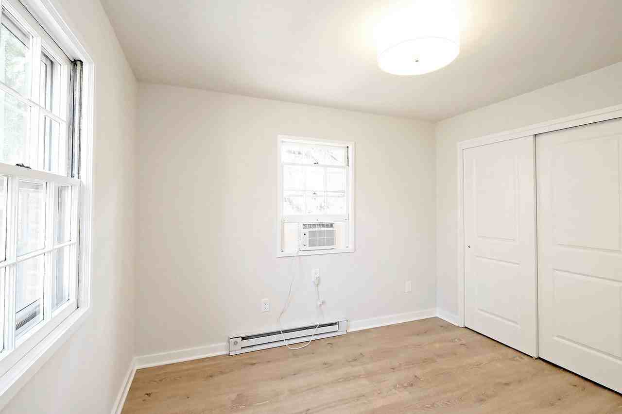 2114 Ivy Rd #6 - Photo 5 of 11