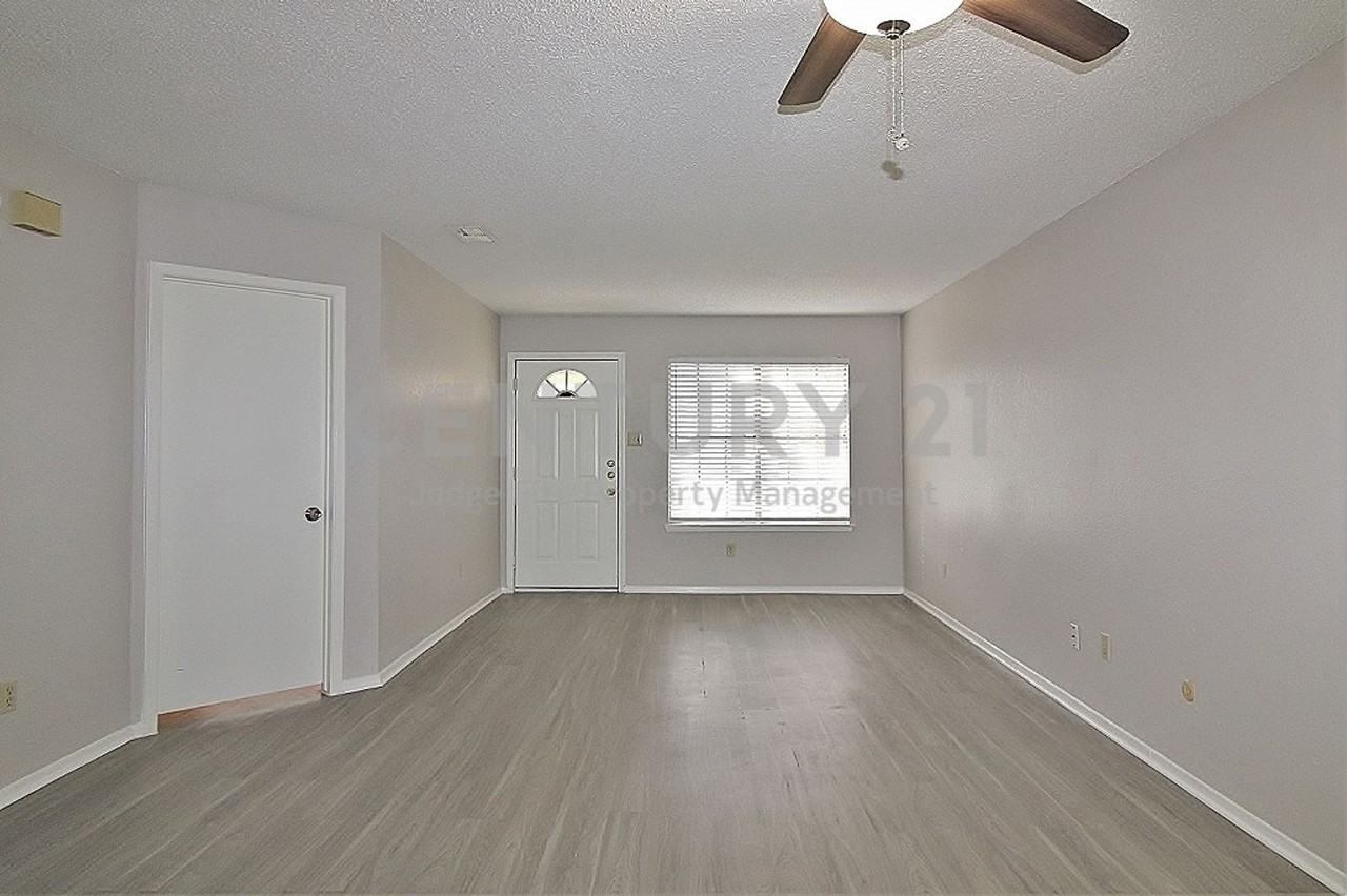 1705 Fitzgerald Ct - Photo 2 of 14