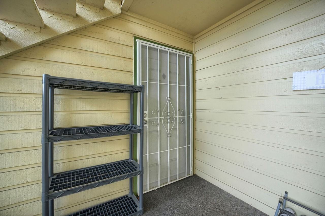 23613 112th Ave Se #103 - Photo 4 of 23