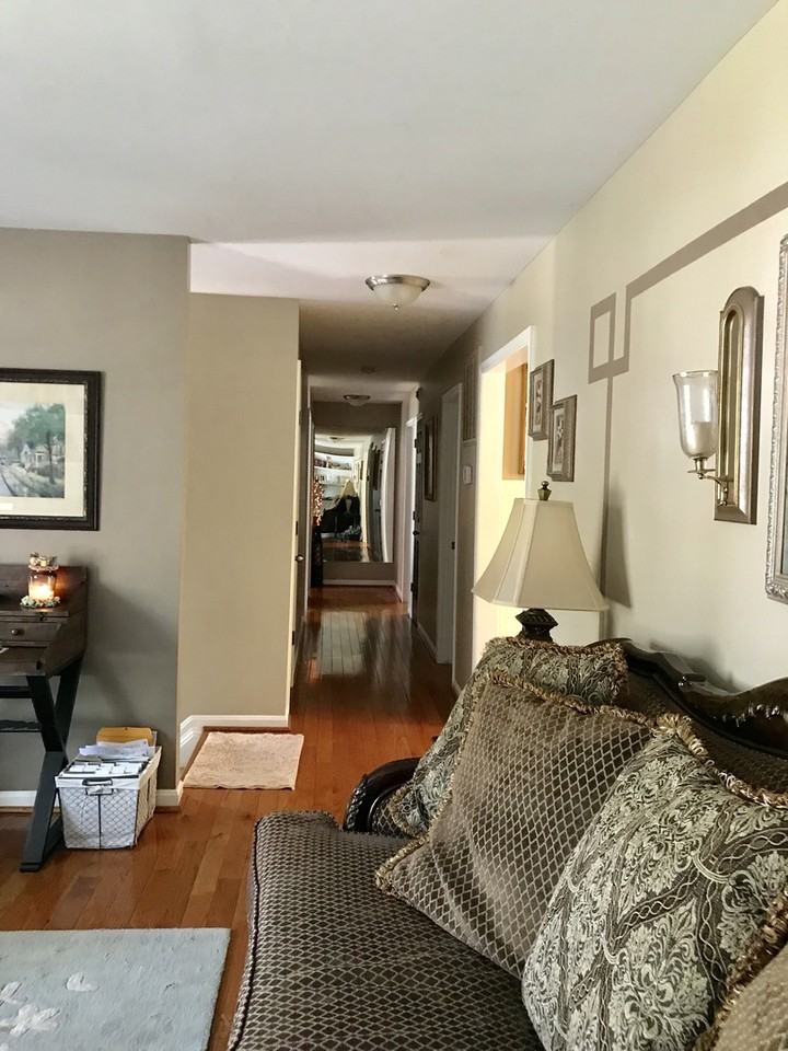 8 Plumosa Dr - Photo 7 of 26