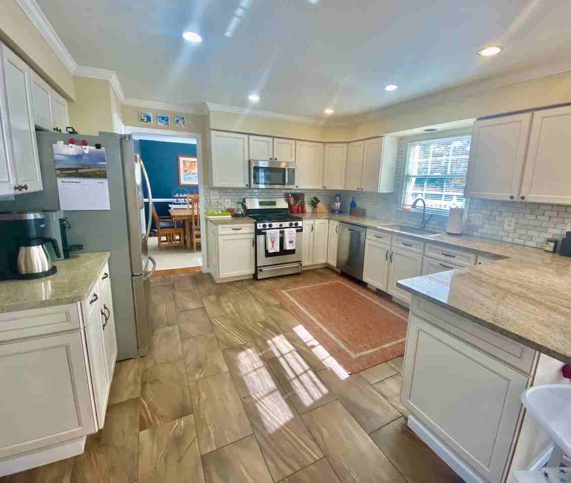 64 Tavern Rd - Photo 6 of 26