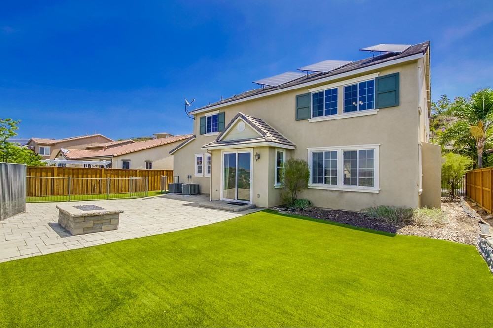 5102 Sevilla St - Photo 3 of 50