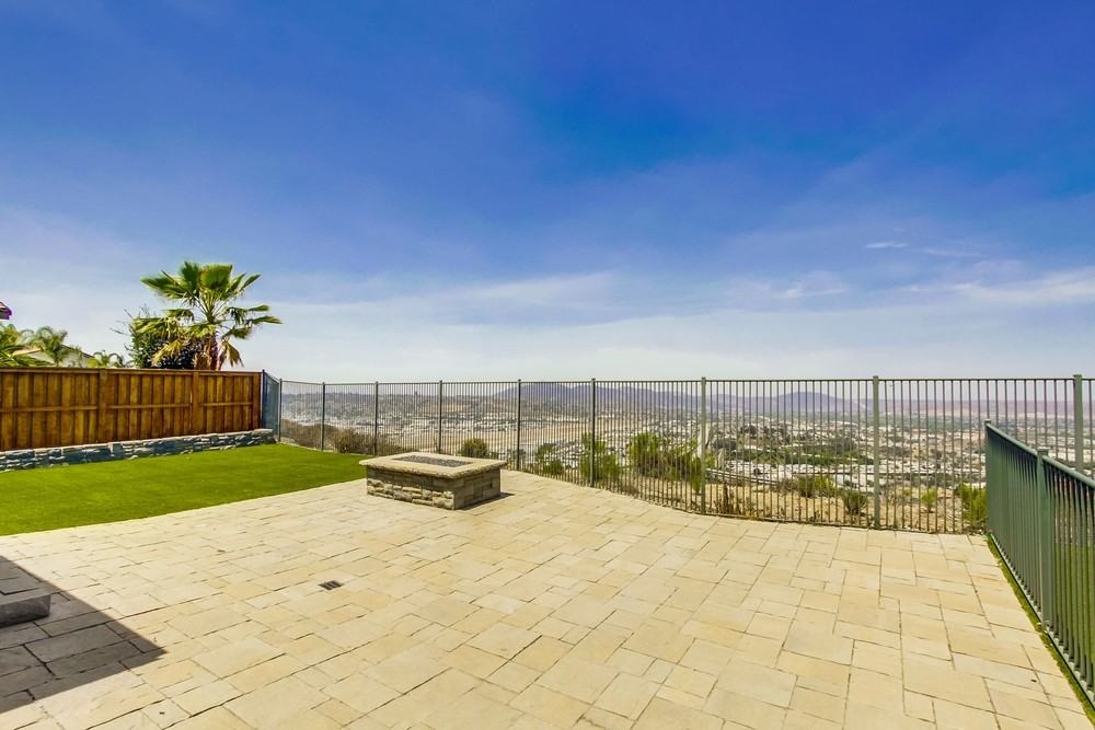 5102 Sevilla St - Photo 7 of 50