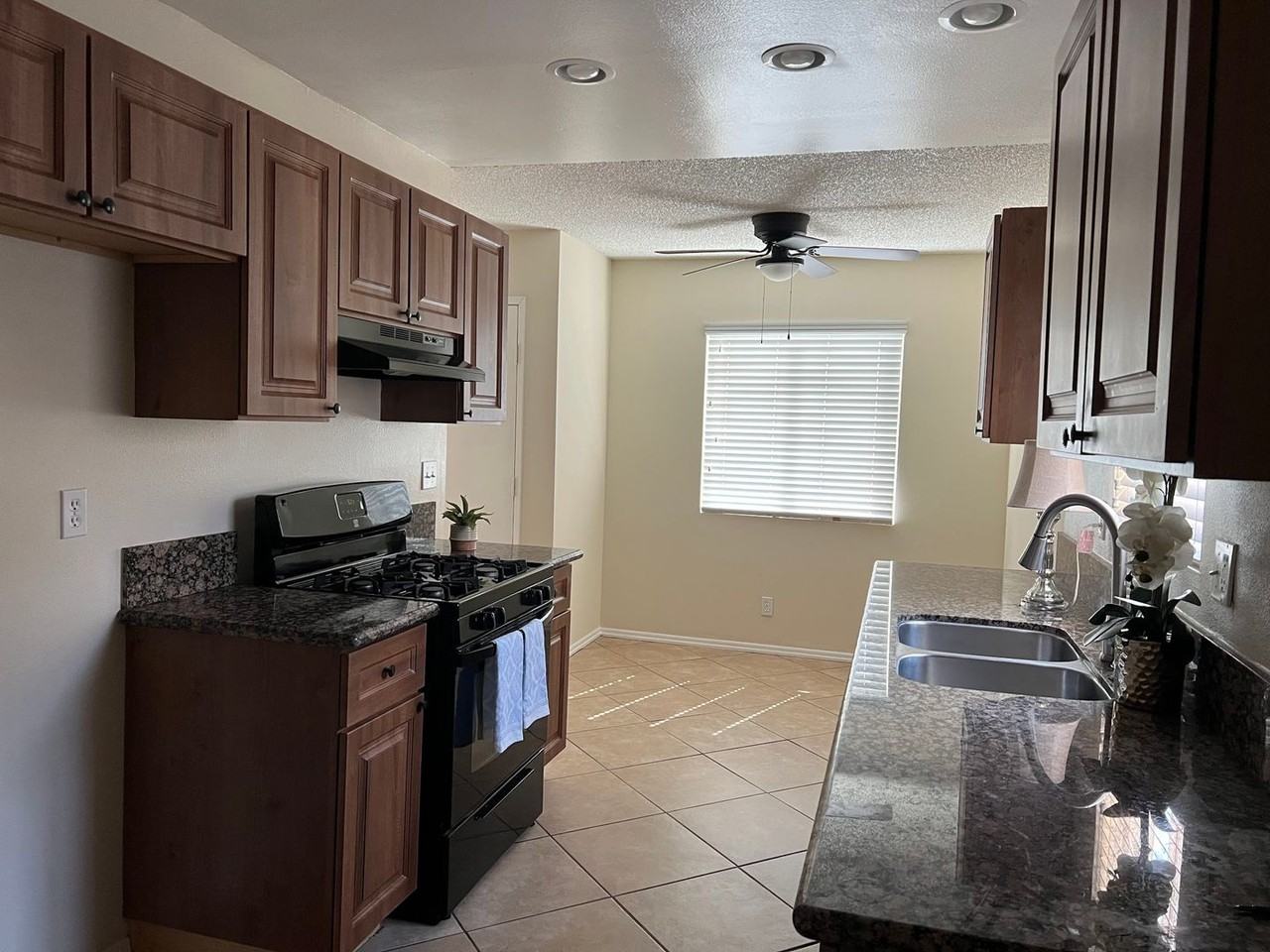 341 Calle Nogales - Photo 2 of 12