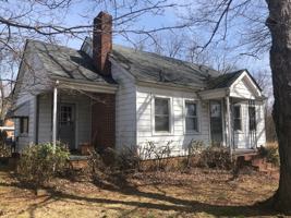 featured image of 902 Bringle Ferry Rd