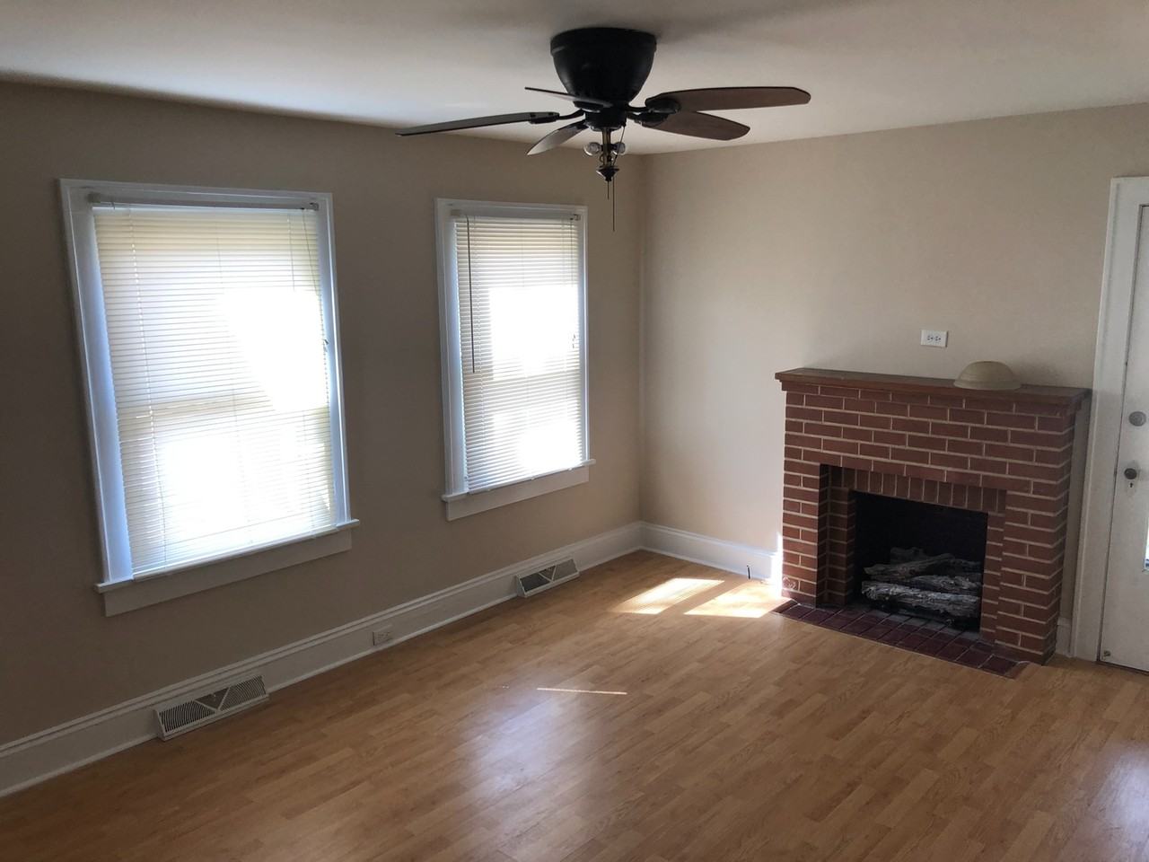 902 Bringle Ferry Rd - Photo 3 of 7