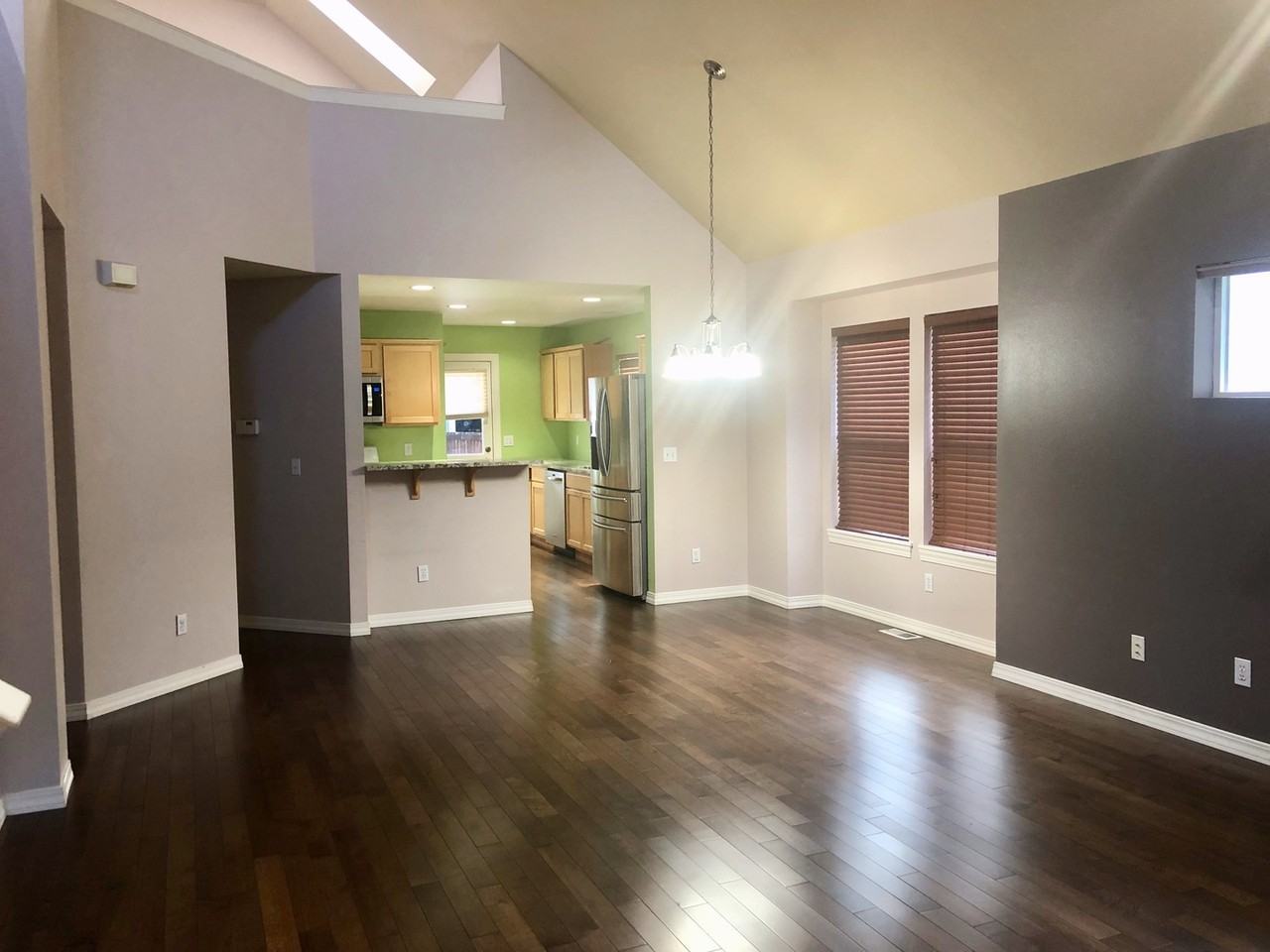 8837 Ne 178th St - Photo 4 of 14