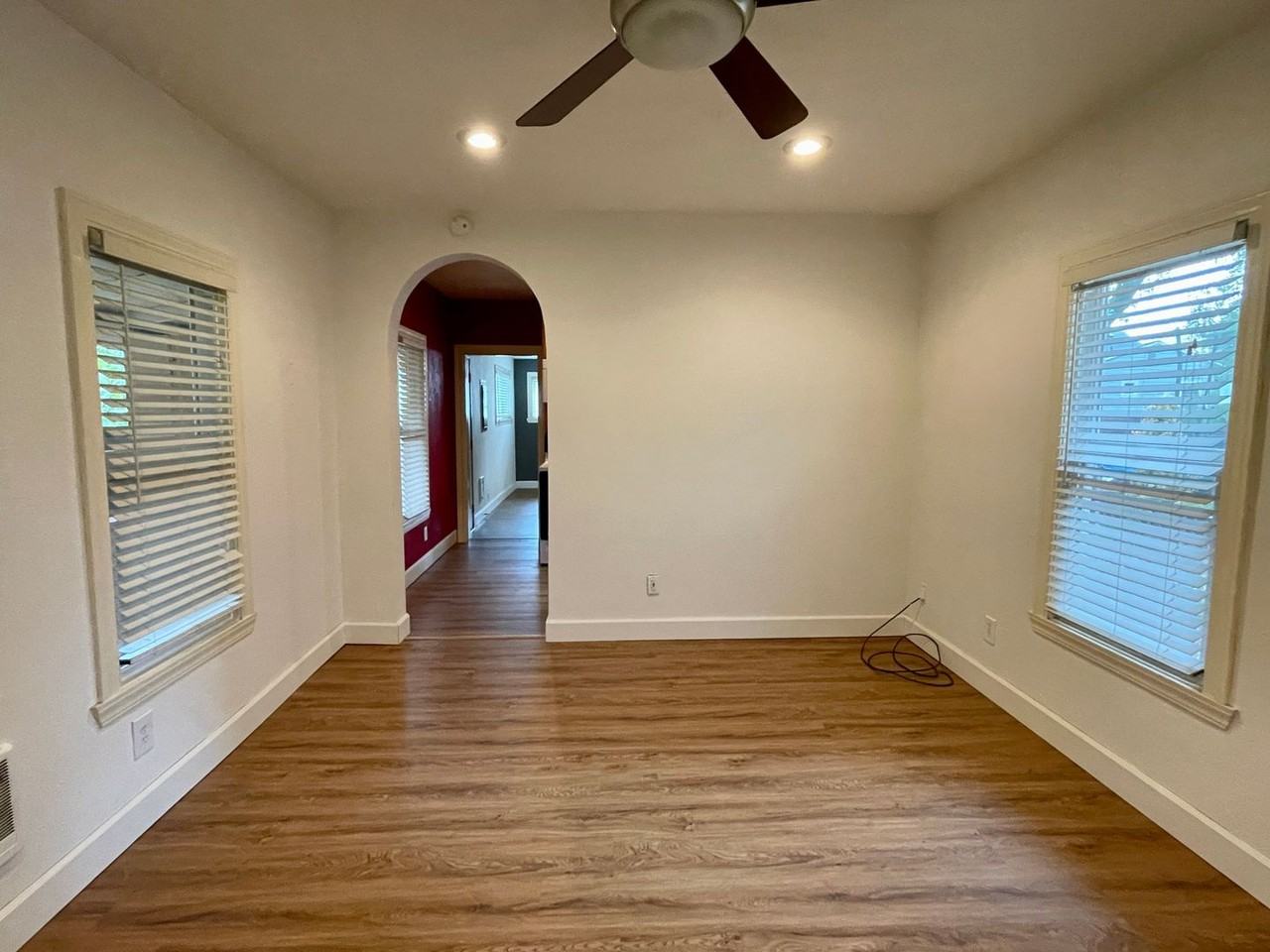 7116 Se Steele St - Photo 5 of 19