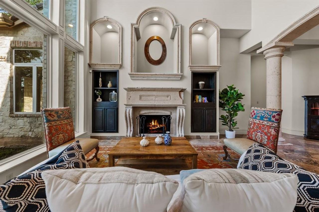 401 Brooks Hollow Rd - Photo 4 of 40