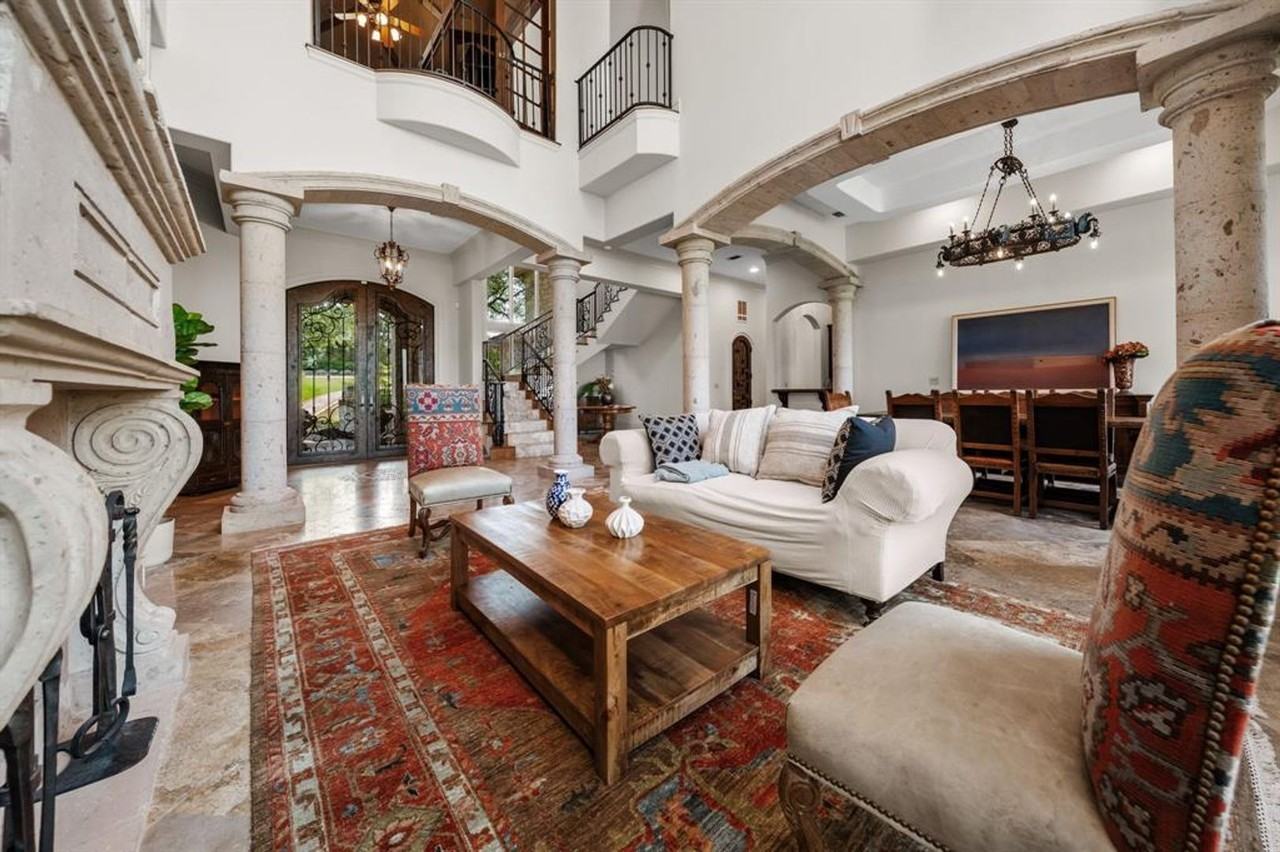 401 Brooks Hollow Rd - Photo 5 of 40