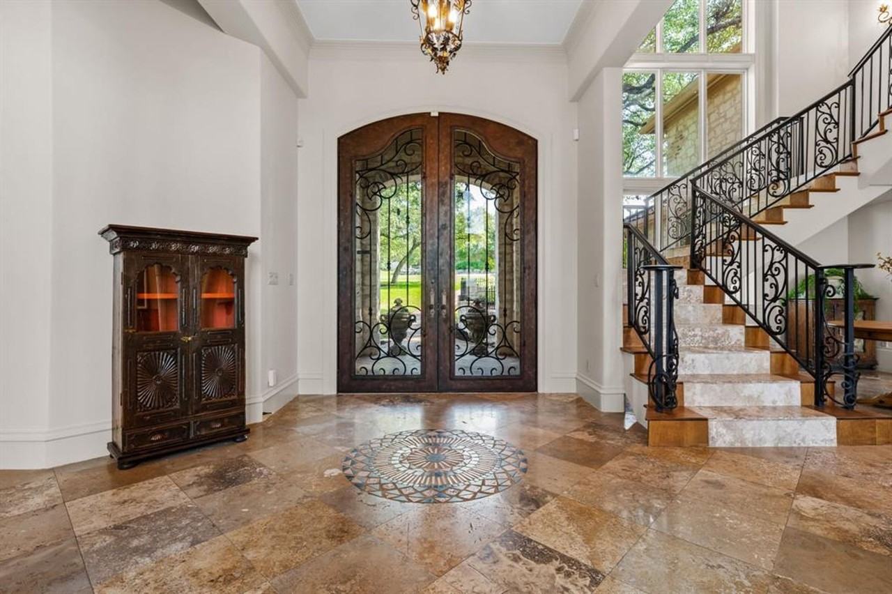 401 Brooks Hollow Rd - Photo 7 of 40