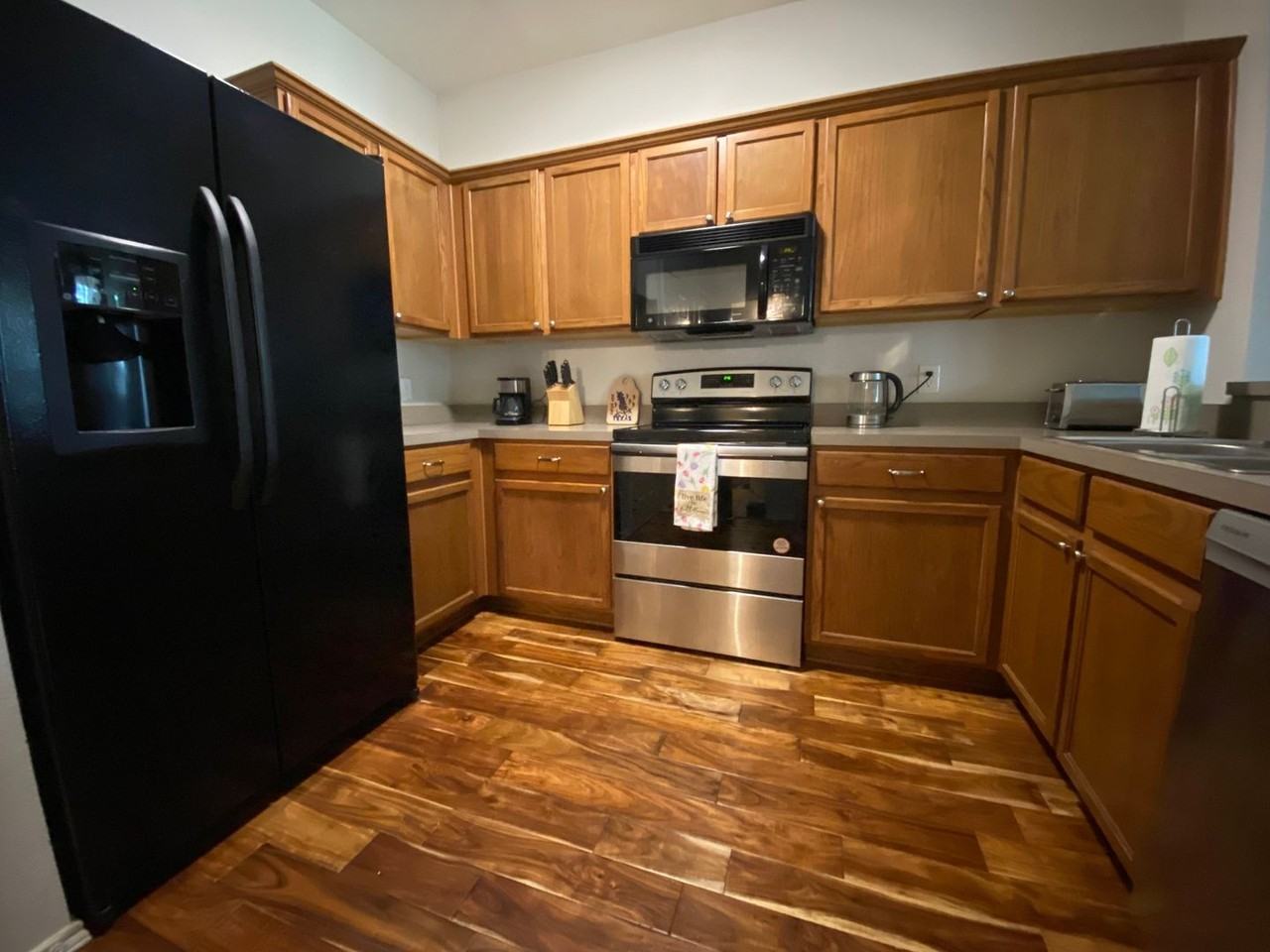 2218 Central Park Ln - Photo 7 of 37