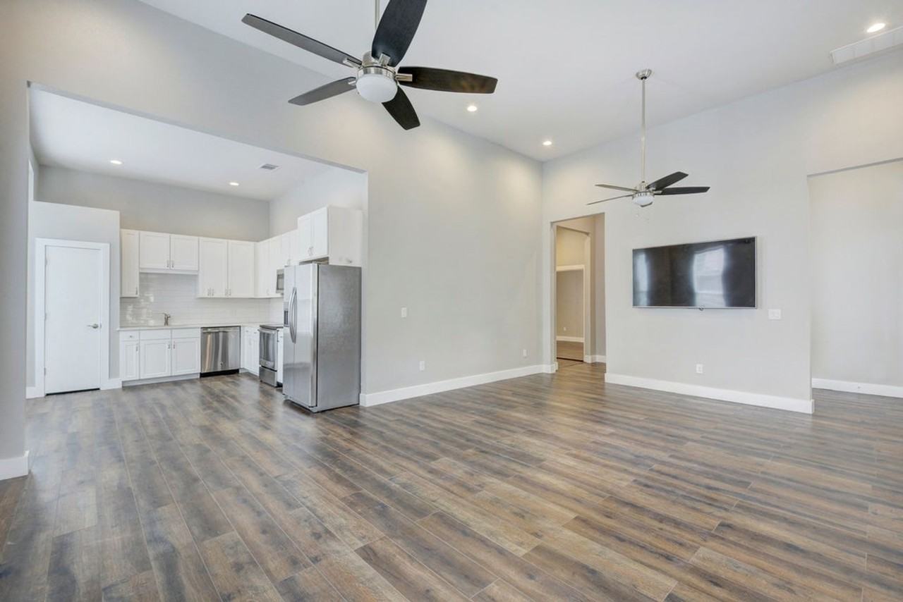 901 Shoal Cliff Ct - Photo 5 of 25