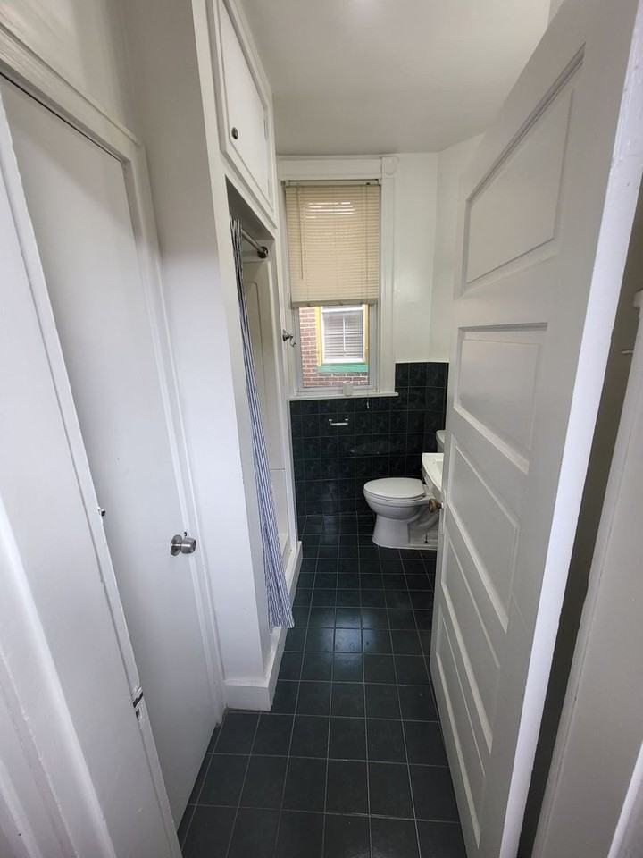 2619 Saint Paul St - Photo 5 of 16