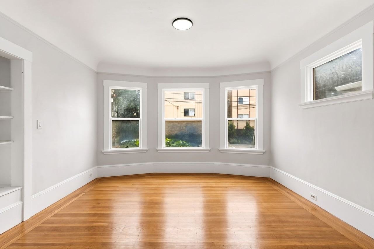 1929 9th Ave - Photo 2 of 20