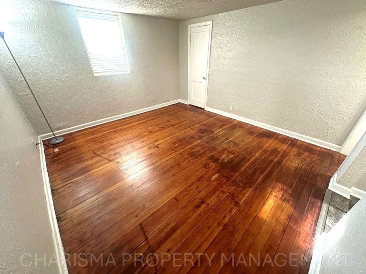 917 S 1st Ave #4 - Photo 4 of 21