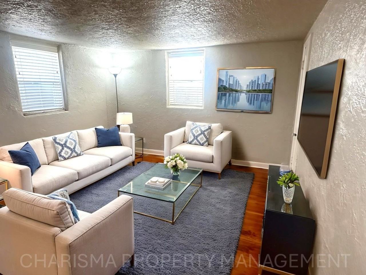 917 S 1st Ave #4 - Photo 5 of 21