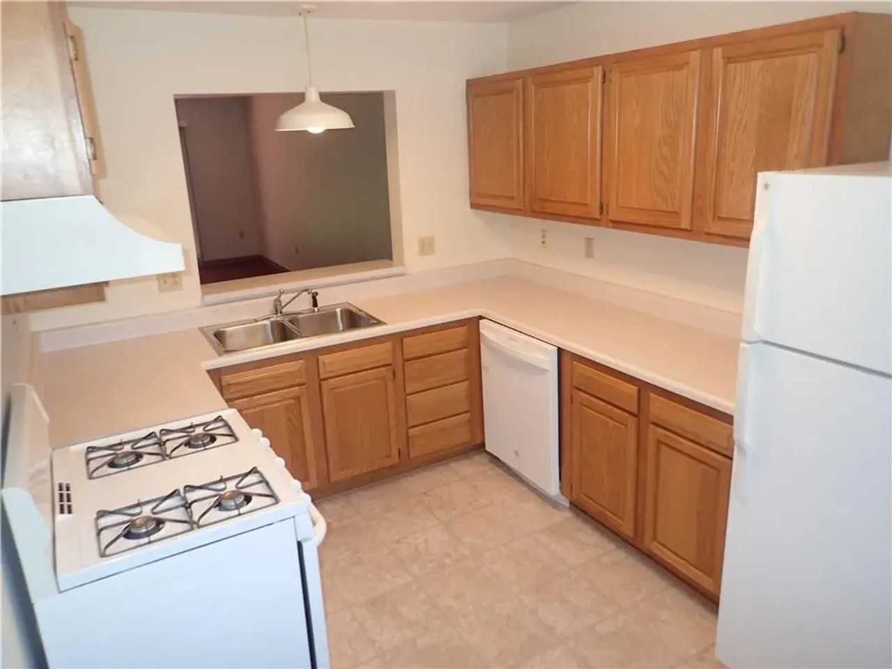 1723 W 45th St - Photo 2 of 15