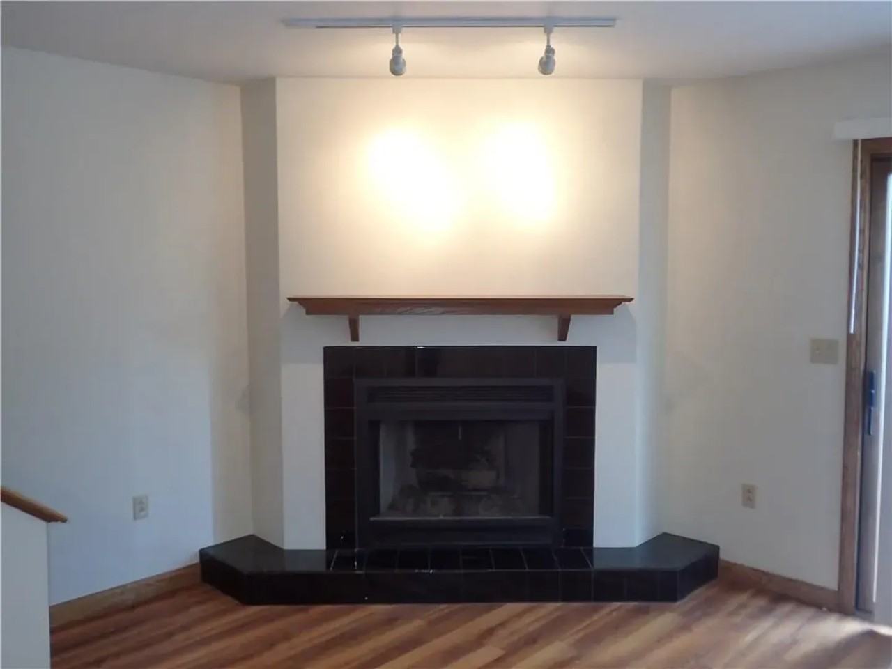 1723 W 45th St - Photo 6 of 15