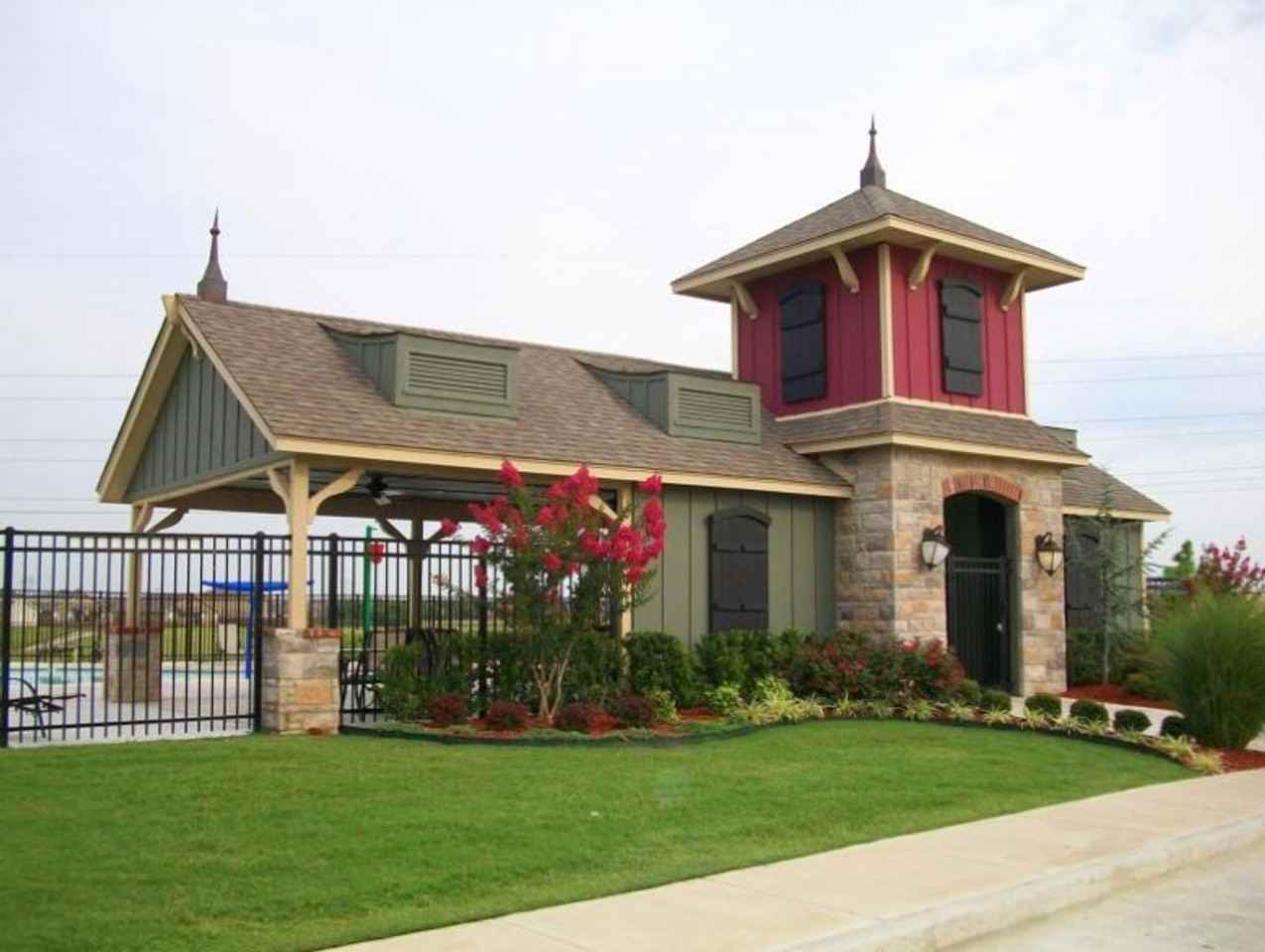 10716 N 147th East Ave - Photo 2 of 7