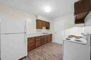 655 7th Ave Sw #12 - Photo 1 of 1