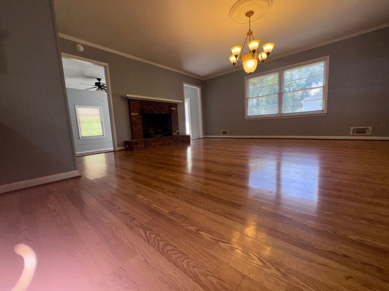 302 11th St Ne - Photo 3 of 17