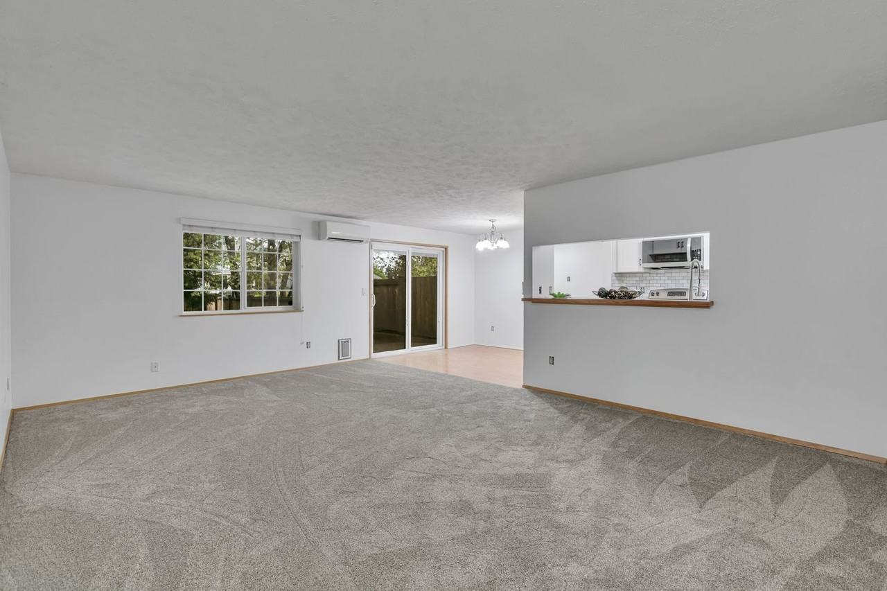 8011 116th St E - Photo 4 of 22