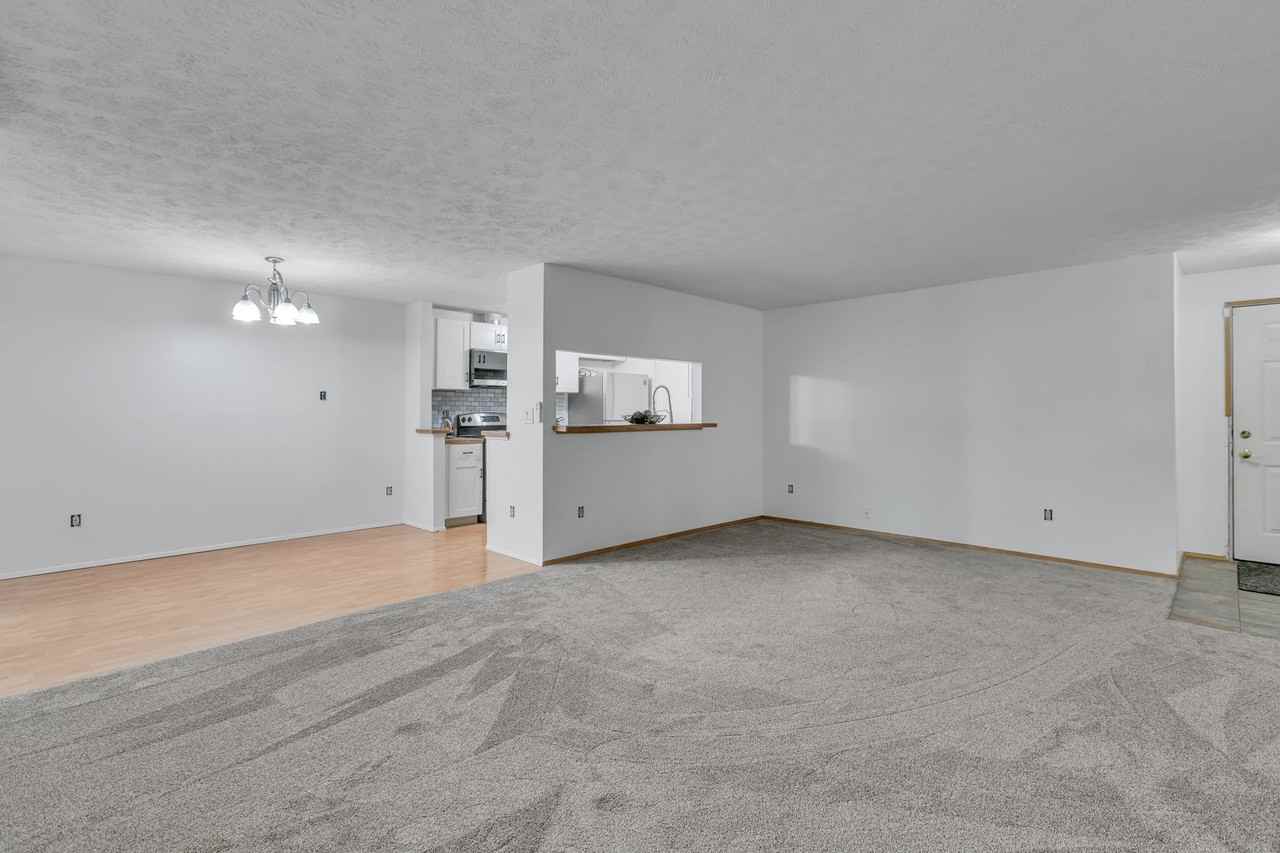 8011 116th St E - Photo 6 of 22