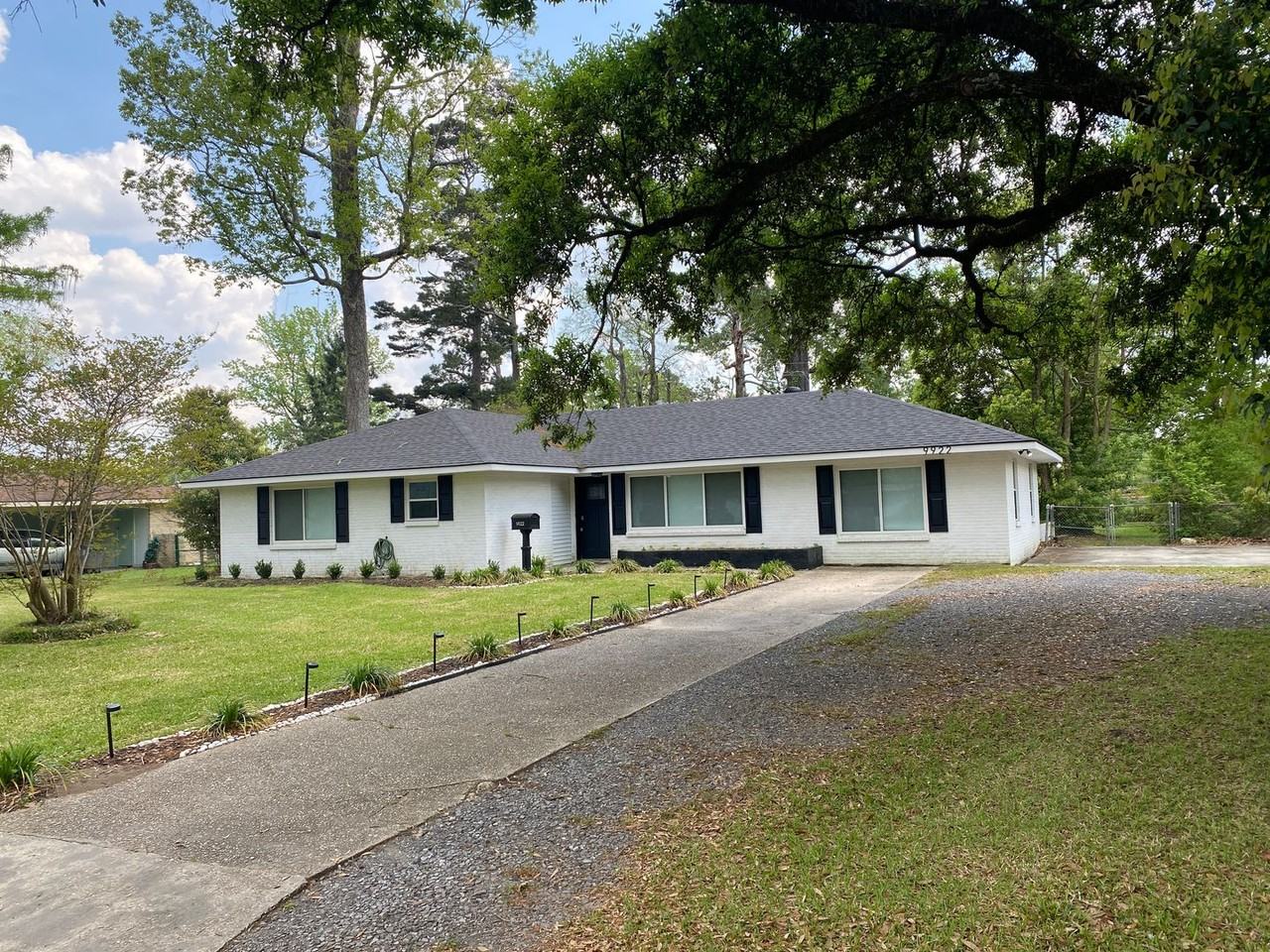 9922 N Parkview Dr - Photo 4 of 30