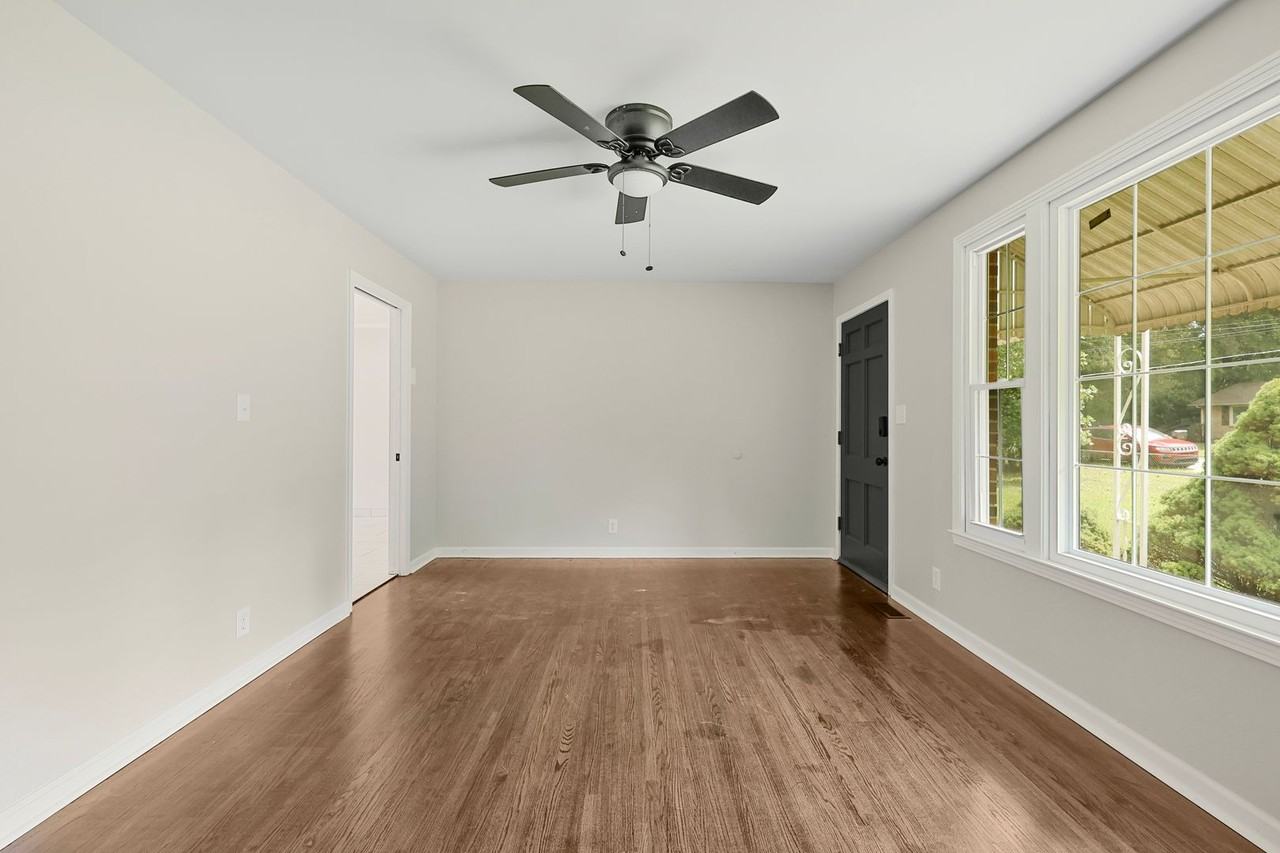 1347 Gibson Dr - Photo 4 of 28