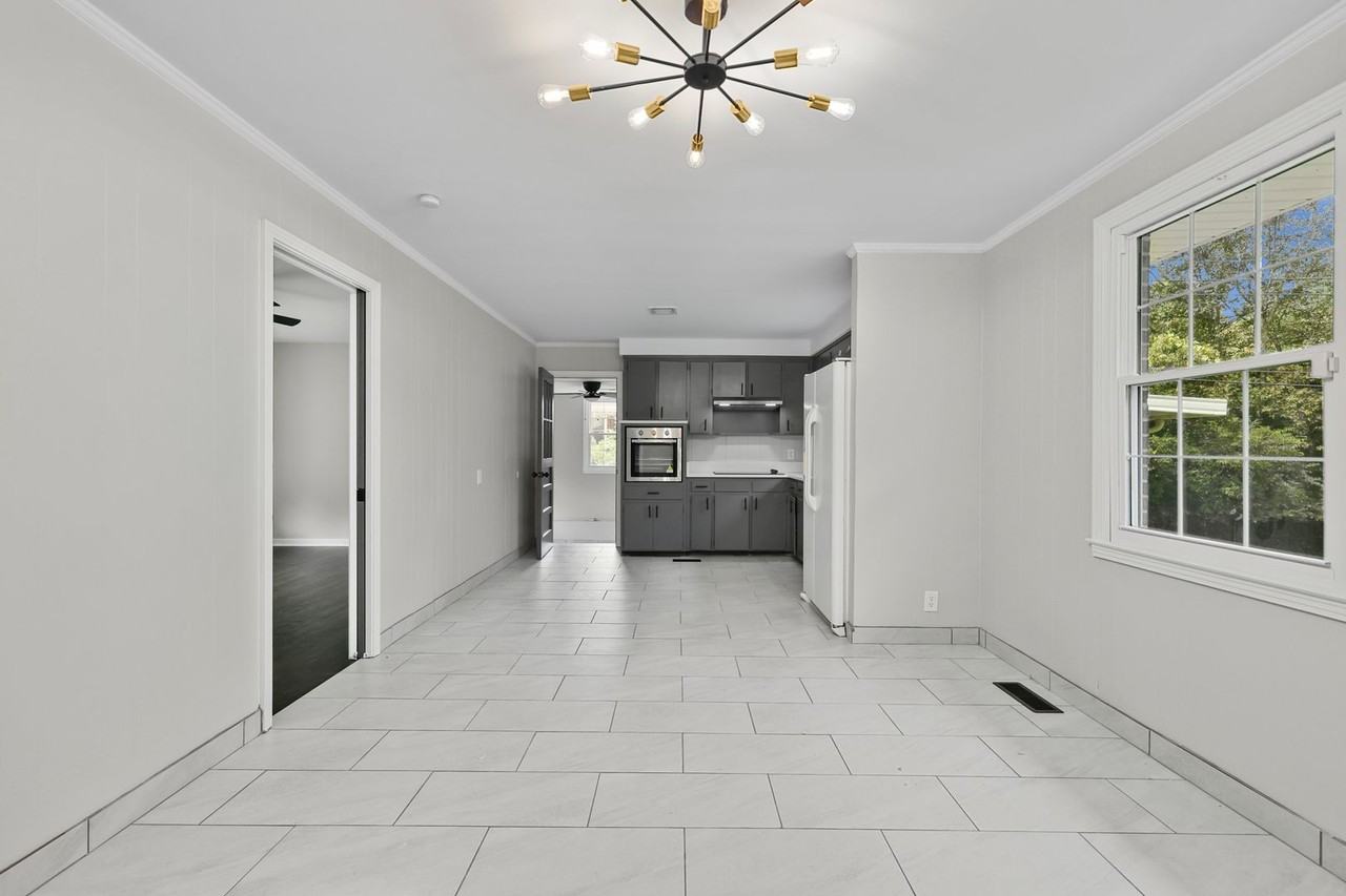 1347 Gibson Dr - Photo 5 of 28