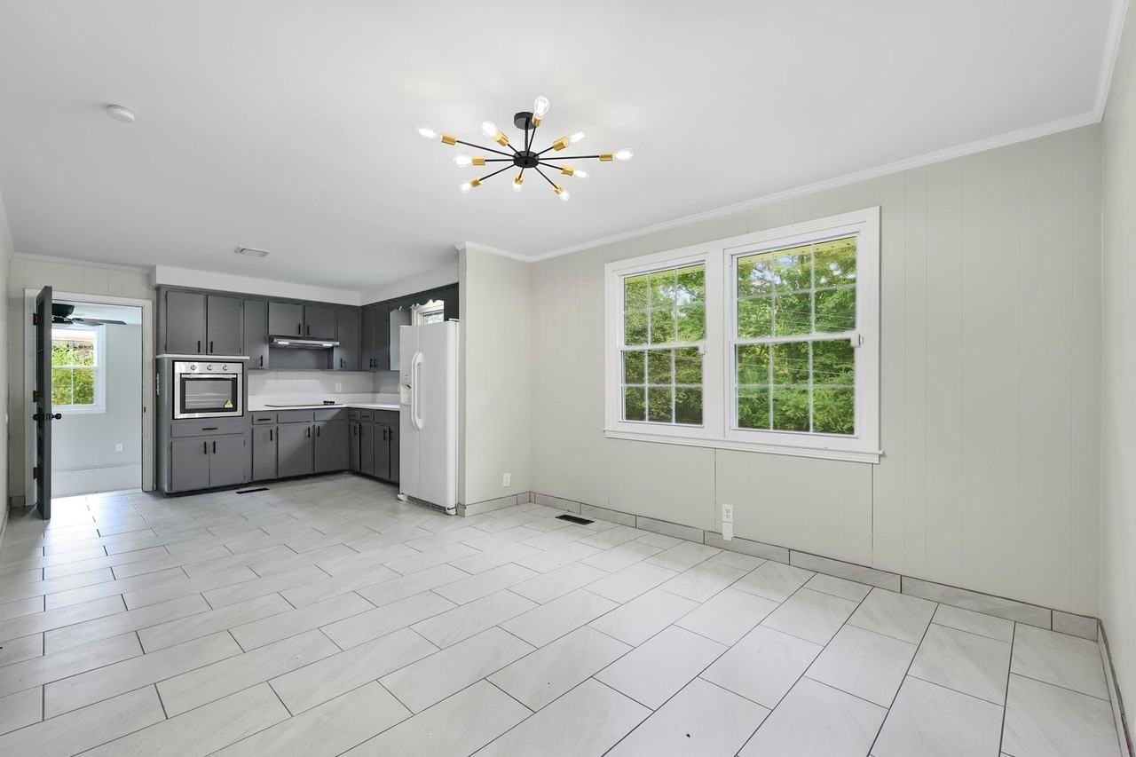 1347 Gibson Dr - Photo 6 of 28