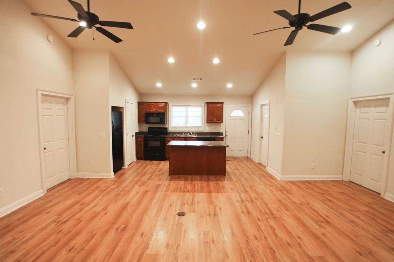 802 W Longleaf Dr #43 - Photo 6 of 19