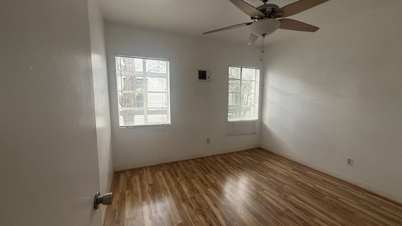 5611 Jackson - 11 #5611-11 - Photo 3 of 9
