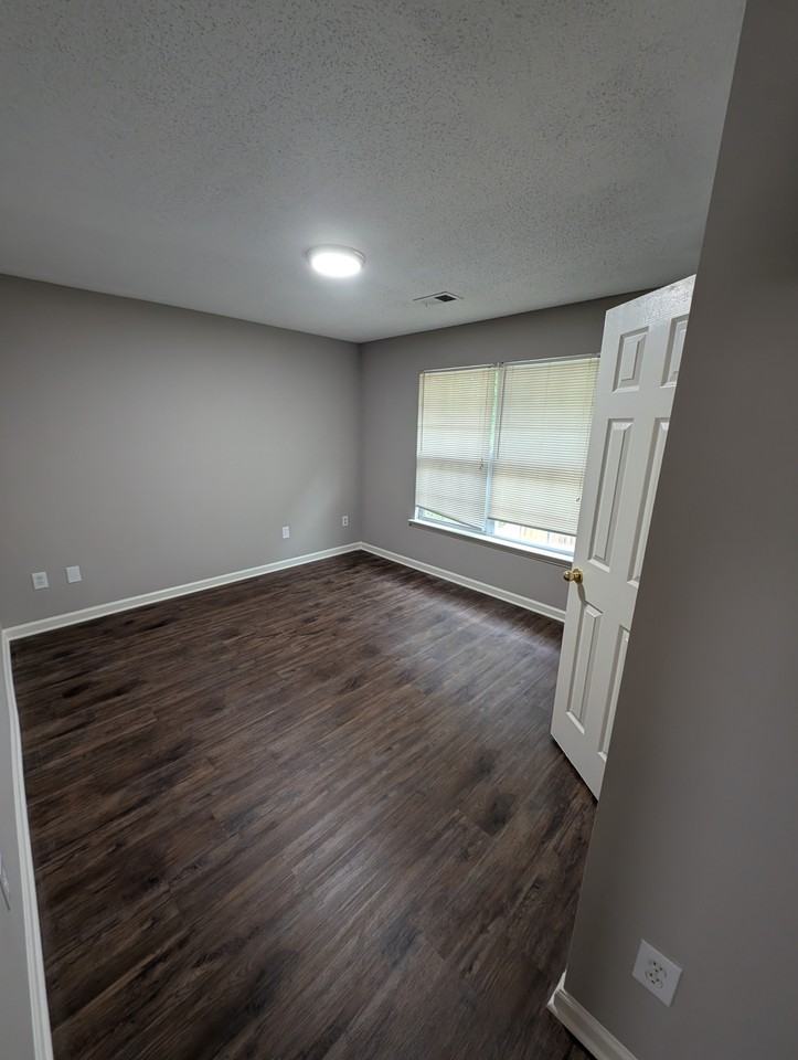 176 Lossie Ln #1 - Photo 2 of 22