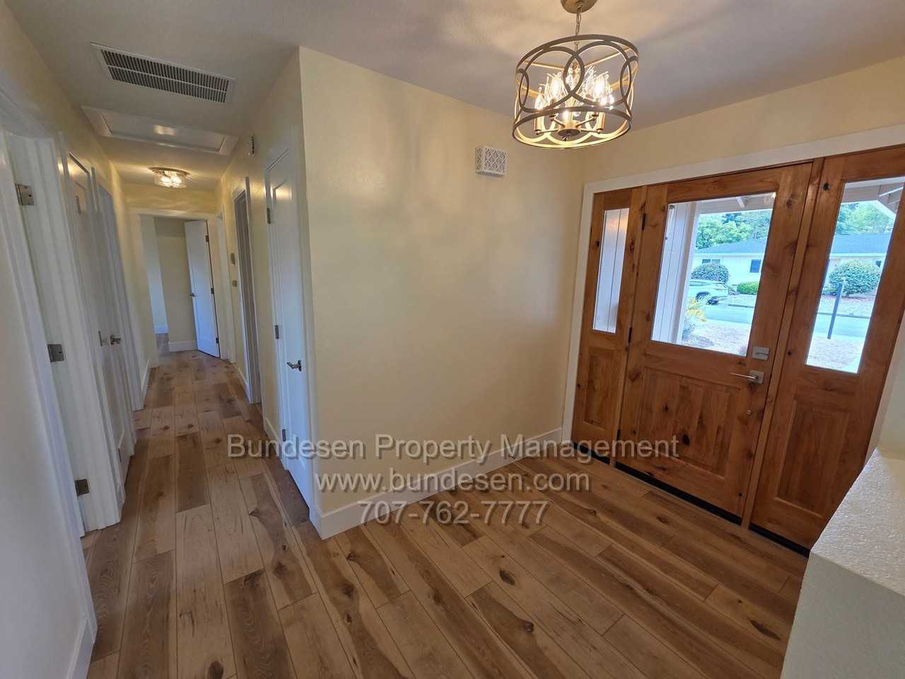 8023 Washington Ave - Photo 2 of 16