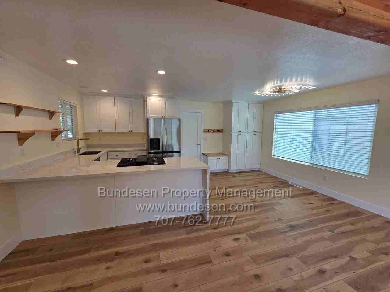 8023 Washington Ave - Photo 5 of 16