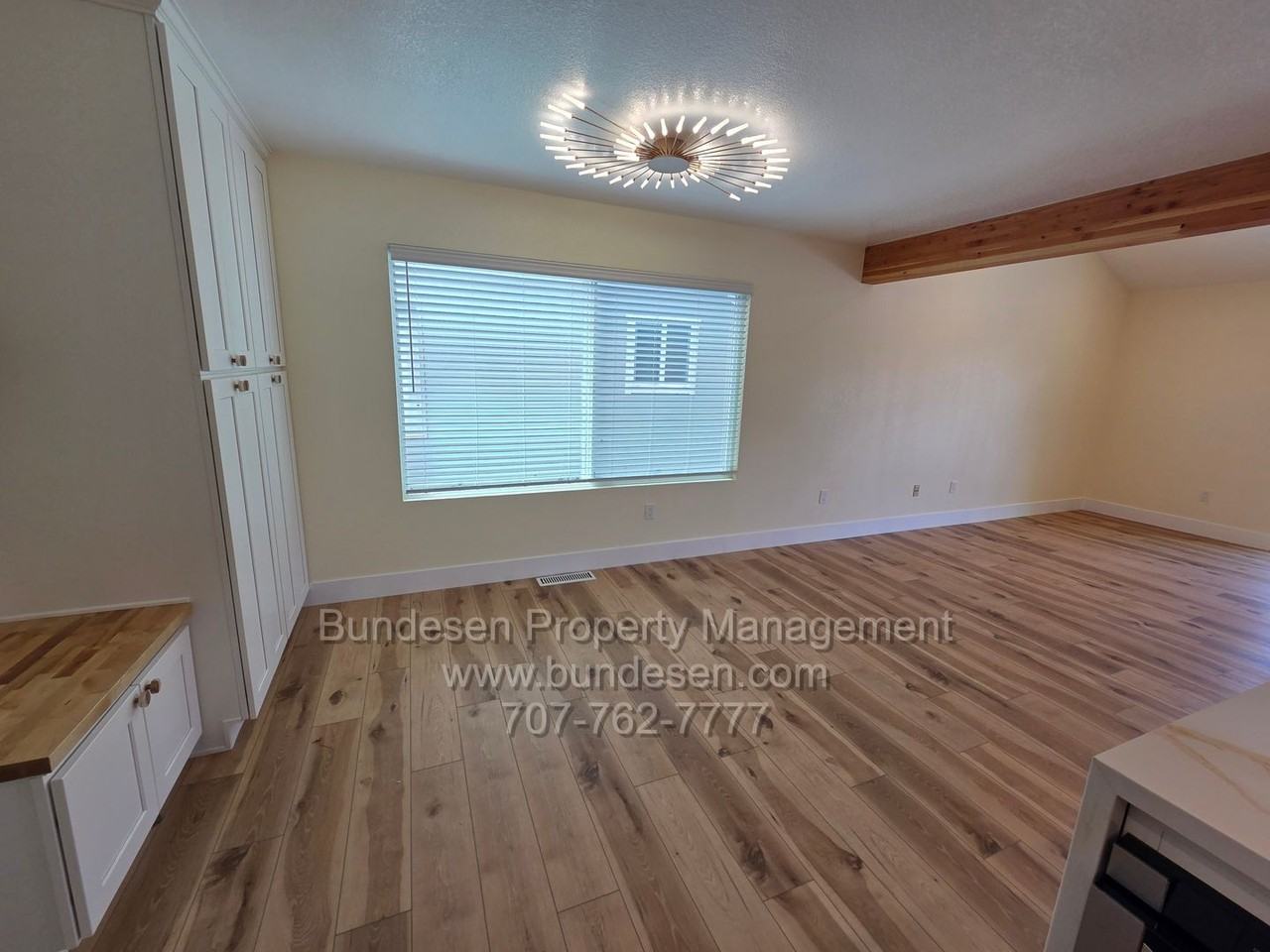 8023 Washington Ave - Photo 7 of 16