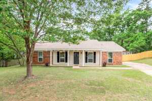 featured image of 1724 Rustic Wood Ct