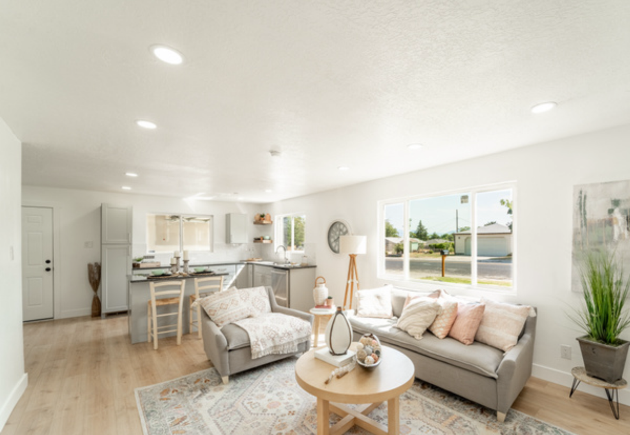 4920 S 4820 W - Photo 7 of 17