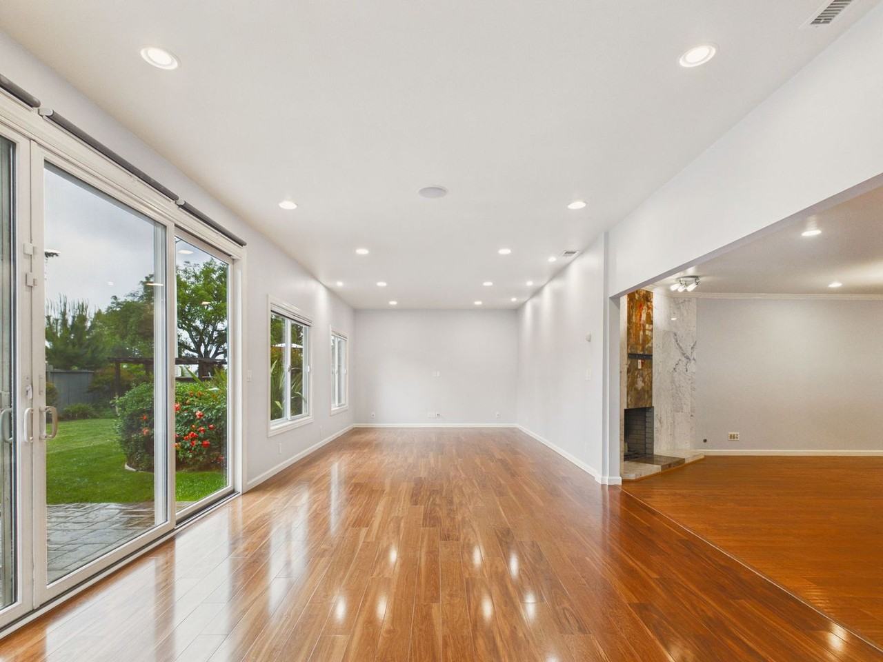 2110 Sharon Rd - Photo 7 of 43