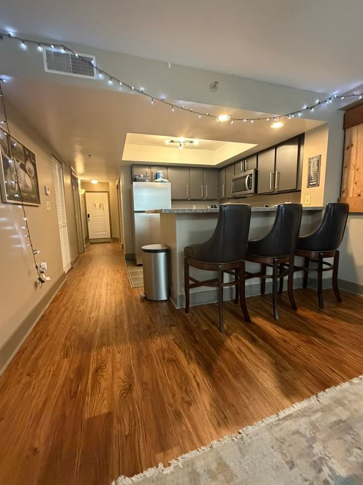 1735 Lake Ave #805 - Photo 2 of 13