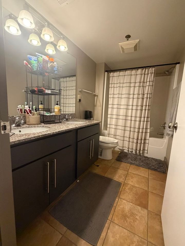 1735 Lake Ave #805 - Photo 5 of 13