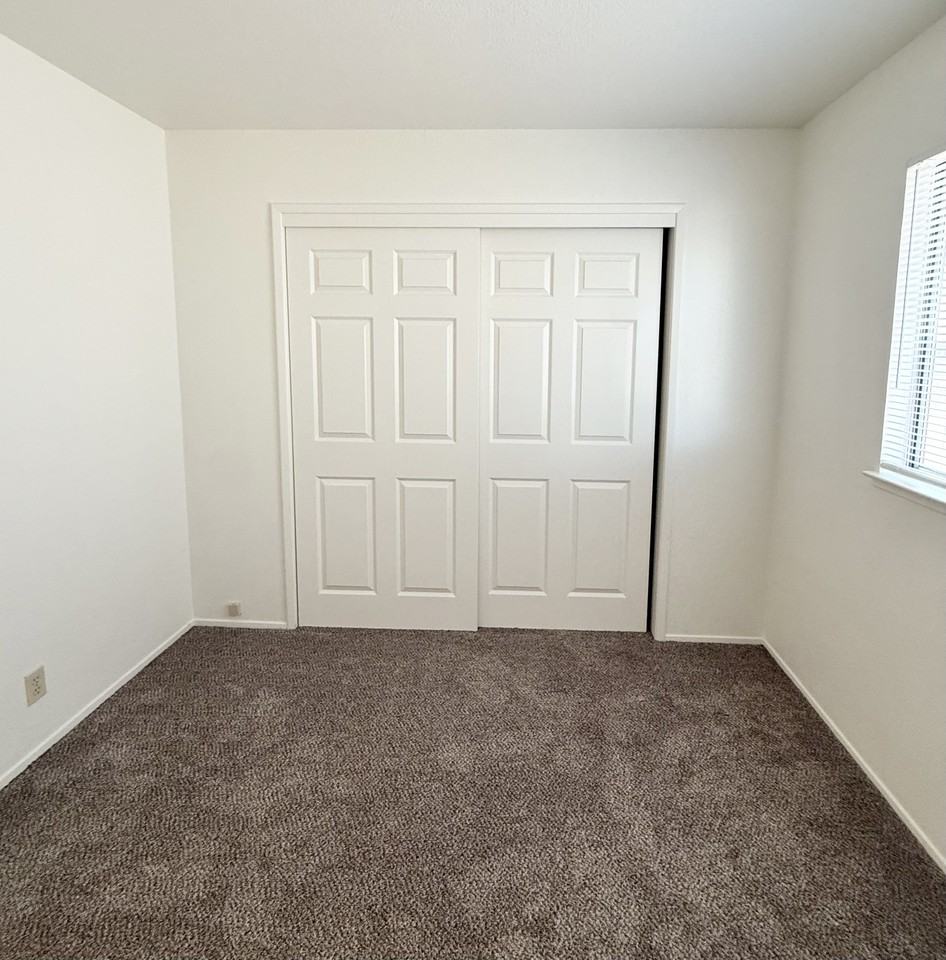 200 Northwoods Ave #10 - Photo 6 of 10