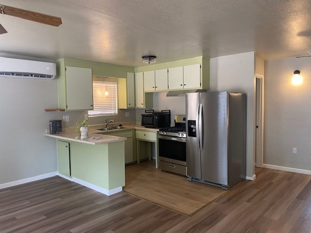 1805 Diamond St - Photo 3 of 8